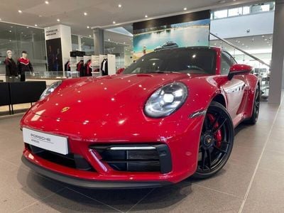 Porsche 911 Carrera 4 GTS