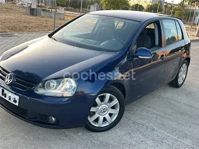 Usado VW Golf IV Highline 105 CV (77 kW) 2006 Azul Berlina