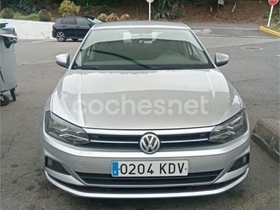 Usado VW Polo Advance 95 CV (69 kW) 2017 Gris / plata Berlina