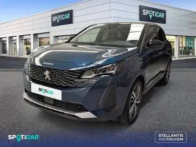 Usado Peugeot 3008 Allure 130 CV (95 kW) 2022 Azul SUV