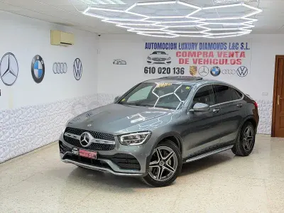 Usado Mercedes GLC220 194 CV (142 kW) 2022 Gris / plata Coupe