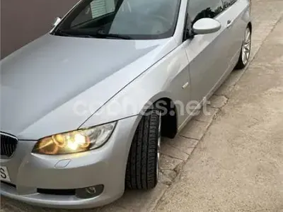 Usado BMW 325 218 CV (160 kW) 2007 Gris / plata Coupe
