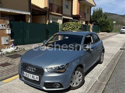 Usado Audi A1 Attraction 122 CV (89 kW) 2013 Azul Utilitario