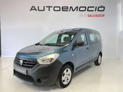 Usado Dacia Dokker Ambiance 90 CV (66 kW) 2014 Azul Monovolumen