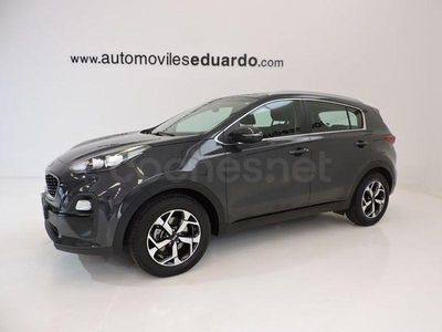 Usado Kia Sportage 136 CV (100 kW) 2021 Gris / plata SUV