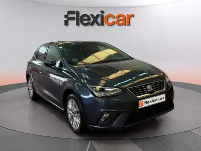 Usado Seat Ibiza 116 CV (85 kW) 2024 Gris Utilitario