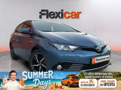 Usado Toyota Auris Hybrid Active 136 CV (100 kW) 2018 Azul Berlina