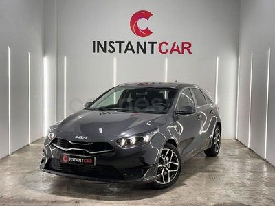 Usado Kia Ceed 120 CV (88 kW) 2022 Gris / plata Utilitario