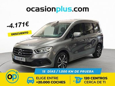 Gris Usado 2023 Mercedes A180 Monovolumen | 24.990 € (Precio justo)