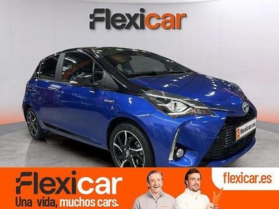 Azul Usado 2017 Toyota Yaris Hybrid Berlina | 15.390 € (Un poco caro)