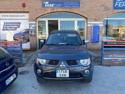 Usado Mitsubishi L200 Intense 136 CV (100 kW) 2006 Gris Pickup/Camioneta