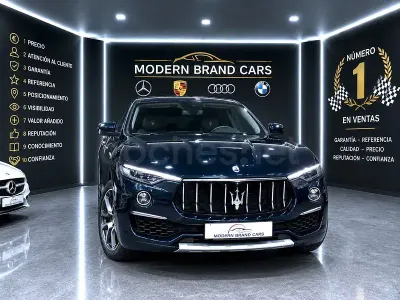 Usado Maserati Levante GranLusso 275 CV (202 kW) 2019 Azul SUV