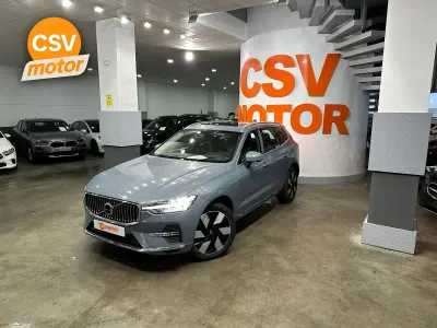 Usado Volvo XC60 Ultimate 455 CV (334 kW) 2023 Gris / plata SUV