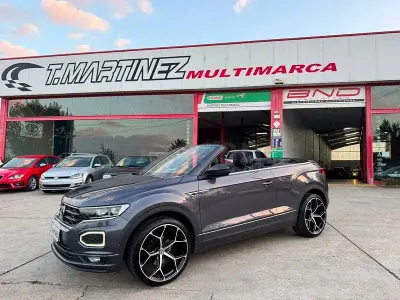 Usado VW T-Roc R-line 150 CV (110 kW) 2020 Gris / plata SUV