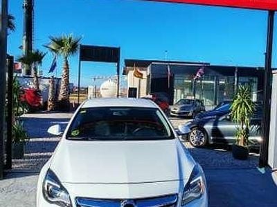 Usado Opel Insignia Excellence 140 CV (102 kW) 2014 Blanco Berlina