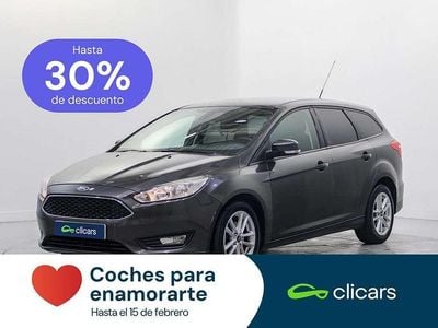 Usado Ford Focus Trend+ 120 CV (88 kW) 2017 Gris Familiar