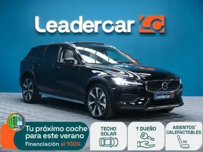 Usado Volvo V60 CC Pro 250 CV (183 kW) 2022 Negro Familiar