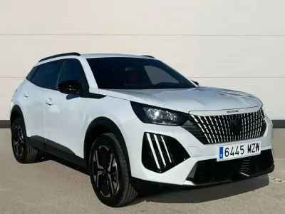 Usado Peugeot 2008 Allure 145 CV (106 kW) 2025 Blanco SUV