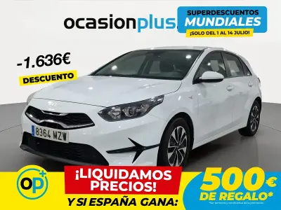 Usado Kia Ceed 100 CV (73 kW) 2025 Blanco Utilitario
