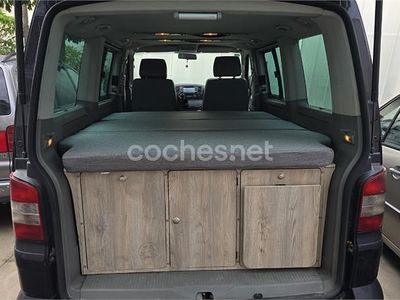 Usado VW Multivan Comfortline 174 CV (127 kW) 2004 Negro Monovolumen