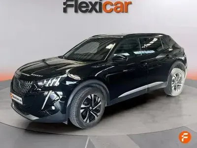 Usado Peugeot 2008 GT 130 CV (95 kW) 2021 Negro SUV