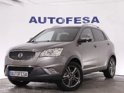 Usado SsangYong Korando Limited 175 CV (128 kW) 2010 Gris / plata SUV