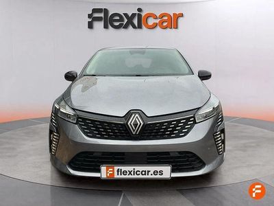 Käytetty Renault Clio V Evolution 100 HP (73 kW) 2025 Harmaa Sedan