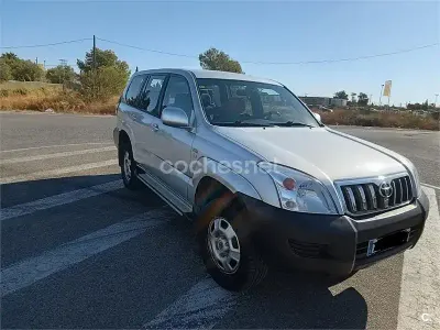 Usado Toyota Land Cruiser 163 CV (119 kW) 2005 Gris / plata SUV