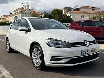 Blanco Usado 2017 VW Golf Advance Berlina | 14.799 € (Buen precio)