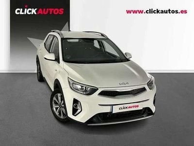Blanco Usado 2024 Kia Stonic SUV | 15.650 € (Precio justo)