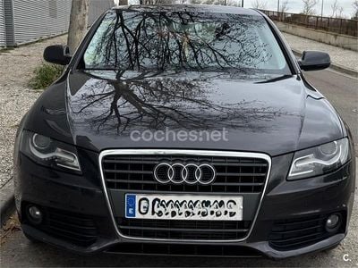Usado Audi A4 Premium 143 CV (105 kW) 2012 Gris / plata Berlina