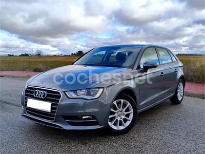 Gris / plata Usado 2013 Audi A3 Attraction Berlina | 10.490 € (Precio justo)