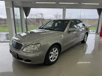 Usado Mercedes S320 204 CV (150 kW) 2003 Beige Berlina
