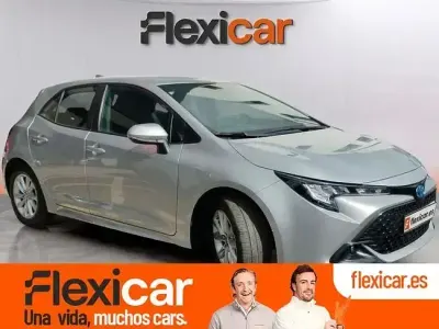 Usado Toyota Corolla Active 140 CV (102 kW) 2024 Gris Berlina