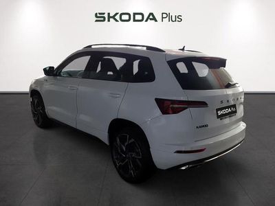 Usado Skoda Karoq SportLine 150 CV (110 kW) 2025 Blanco SUV