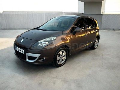 Usado Renault Scénic III 110 CV (80 kW) 2011 Marrón Monovolumen