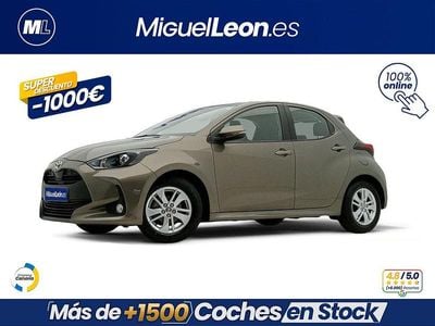 Beige Usado 2024 Toyota Yaris Edition Berlina | 17.985 € (Precio justo)
