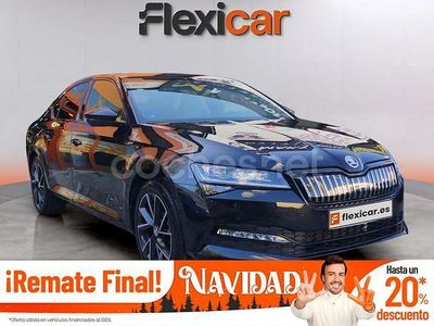 Negro Usado 2023 Skoda Superb SportLine Berlina | 36.890 €