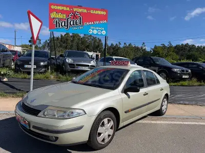 Usado Renault Laguna II Authentique 110 CV (80 kW) 2002 Beige Berlina