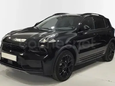 Usado Lynk & Co 01 276 CV (202 kW) 2025 Negro SUV