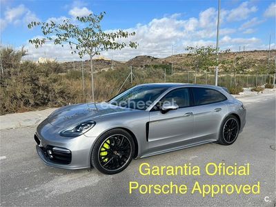 Porsche Panamera 4