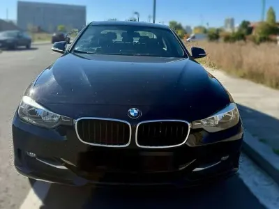 Usado BMW 318 Sport Line 143 CV (105 kW) 2012 Negro Berlina