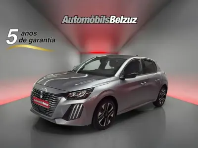 Usado Peugeot 208 Style 102 CV (75 kW) 2025 Gris Utilitario