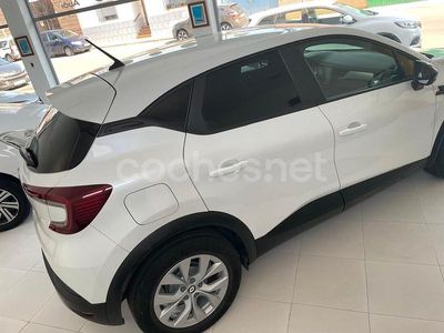 Usado Renault Captur Intens 100 CV (73 kW) 2022 Blanco SUV
