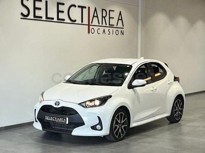 Usado Toyota Yaris Hybrid Active 116 CV (85 kW) 2021 Blanco Berlina