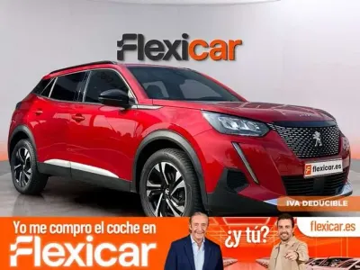 Usado Peugeot 2008 Allure 131 CV (96 kW) 2022 Burdeos SUV