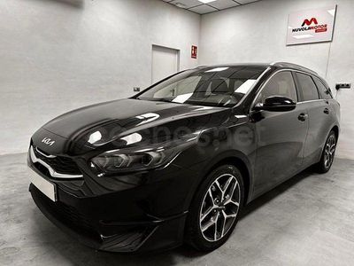 Usado Kia Ceed 120 CV (88 kW) 2022 Gris / plata Utilitario