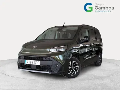 Usado Toyota Proace Verso City 130 CV (95 kW) 2025 Verde Familiar