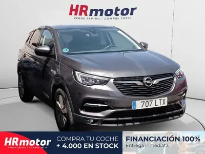 Usado Opel Grandland X Edition 130 CV (95 kW) 2021 Gris / plata SUV