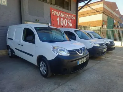 Usado Renault Kangoo 95 CV (69 kW) 2021 Blanco Monovolumen
